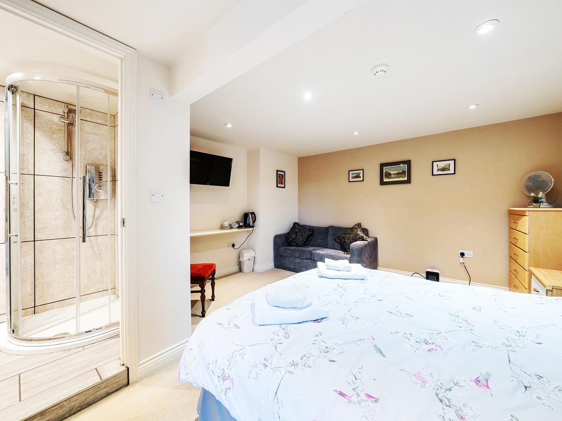 property image-11