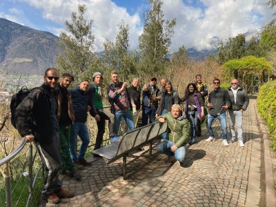 FC: manutentori verde in visita ai giardini di Trauttmansdorff foto di gruppo