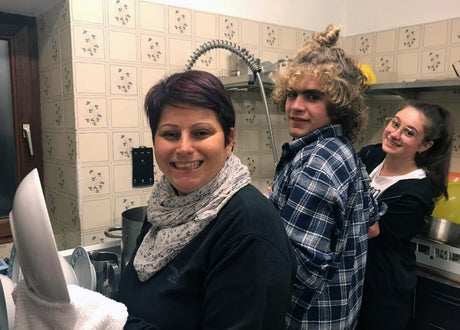 Progetti - La prima nel bosco: laviamo i piatti!