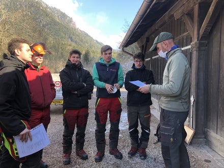 Consegna patentini  dopo aver superato l'esame