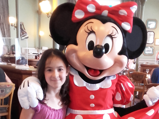 Leticia im Disneyland Paris