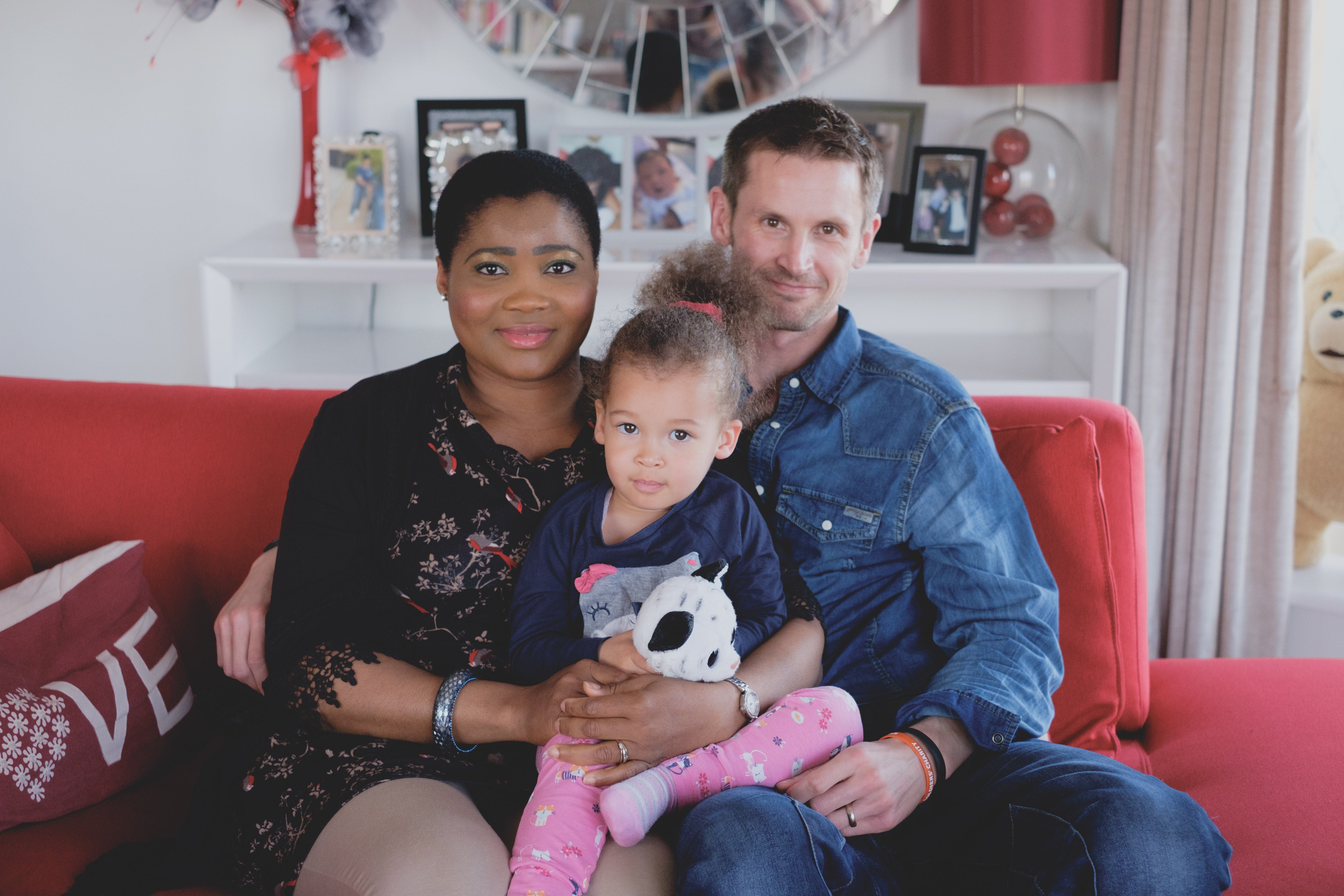 Patientin May mit ihrer Familie