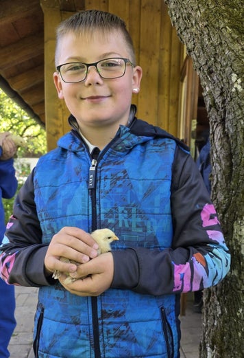 Maximilian mit kleinem Vogel 