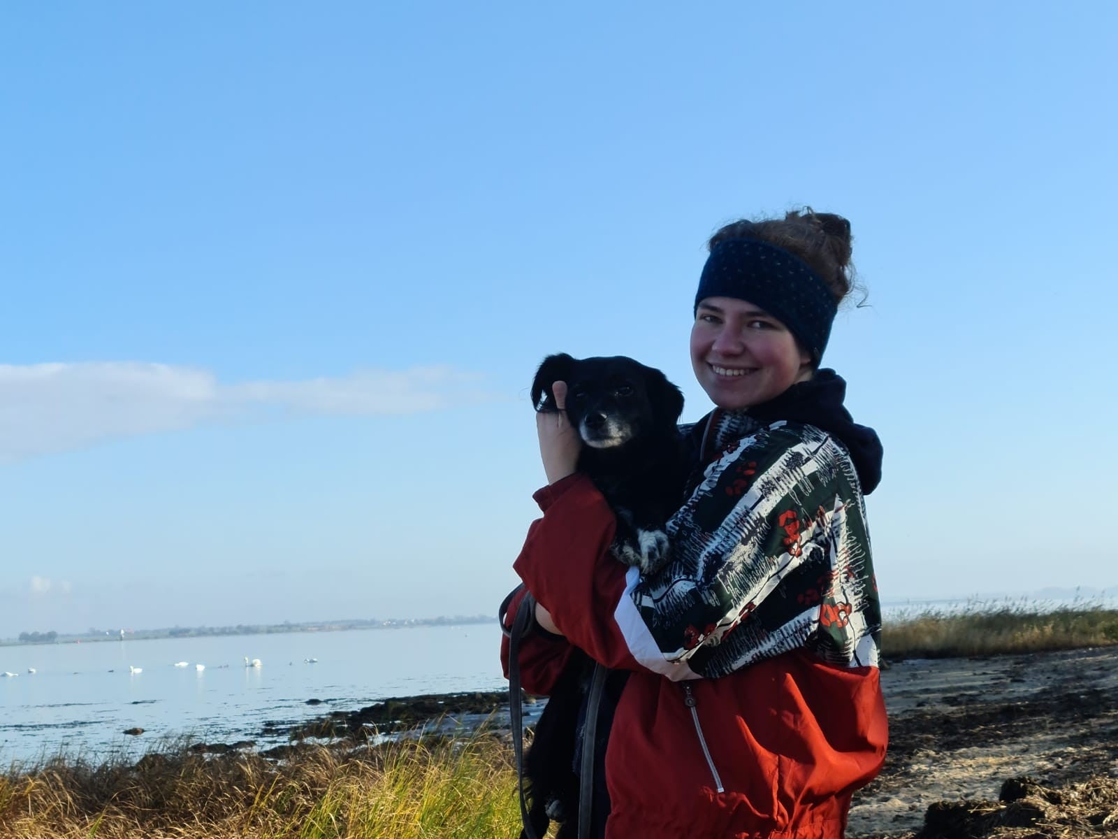 Fabienne mit ihrem Hund Mika