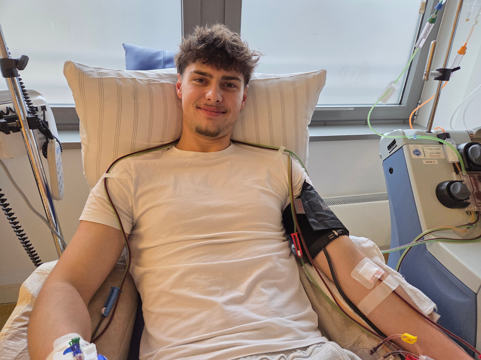 Foto von Leon bei der ambulanten Stammzellenspende