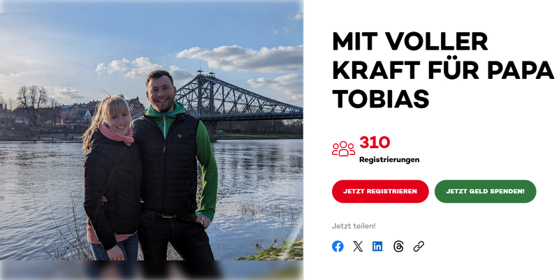 Eine Frau und ein Mann stehen an einem Flußufer, im Hintergrund sind ein Ausflugsschiff und eine Brücke zu sehen. Daneben steht: Mit voller Kraft für Papa Tobias