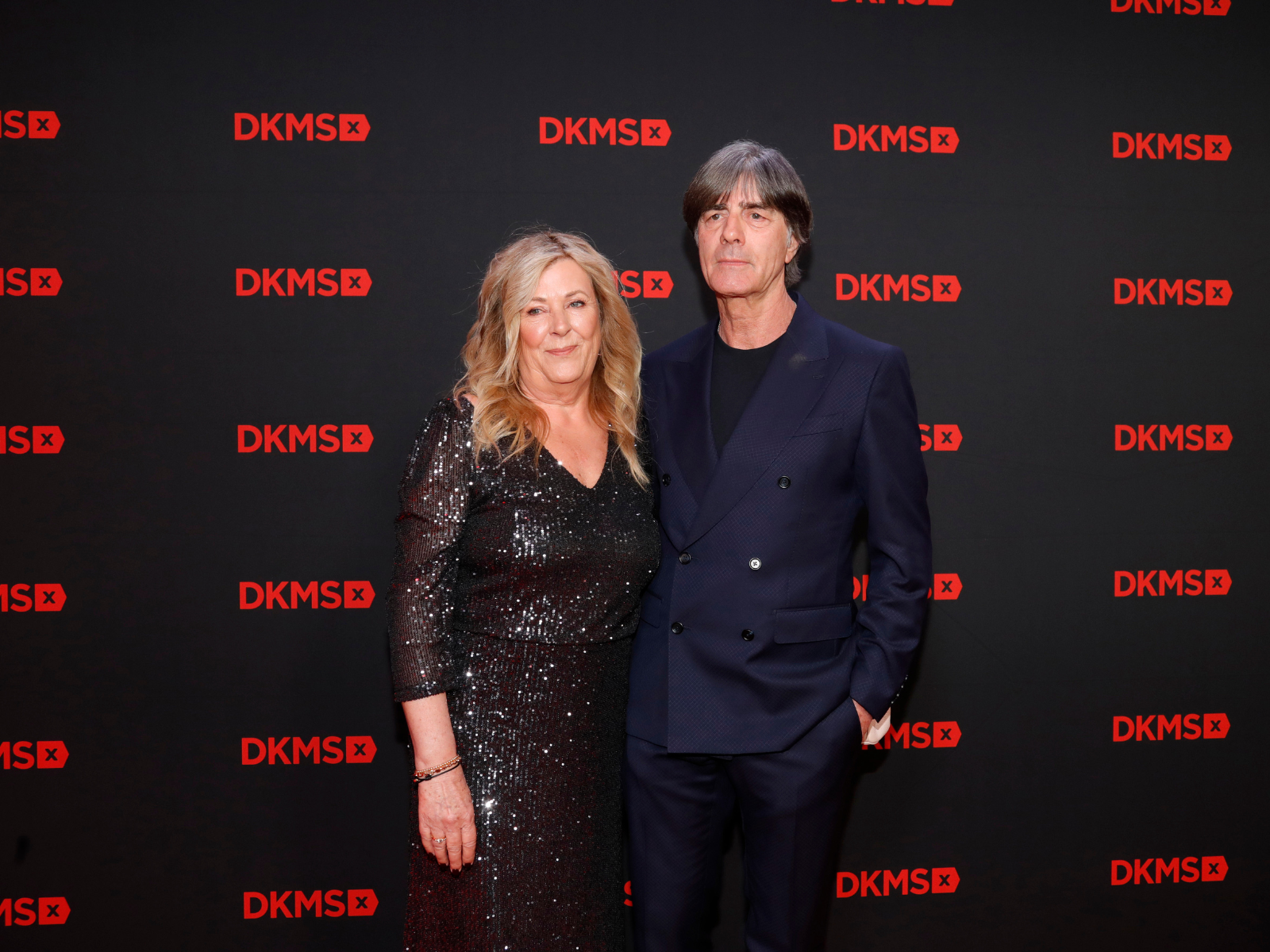 Foto von Joachim Löw und Frau Daniela auf dem Roten Teppich