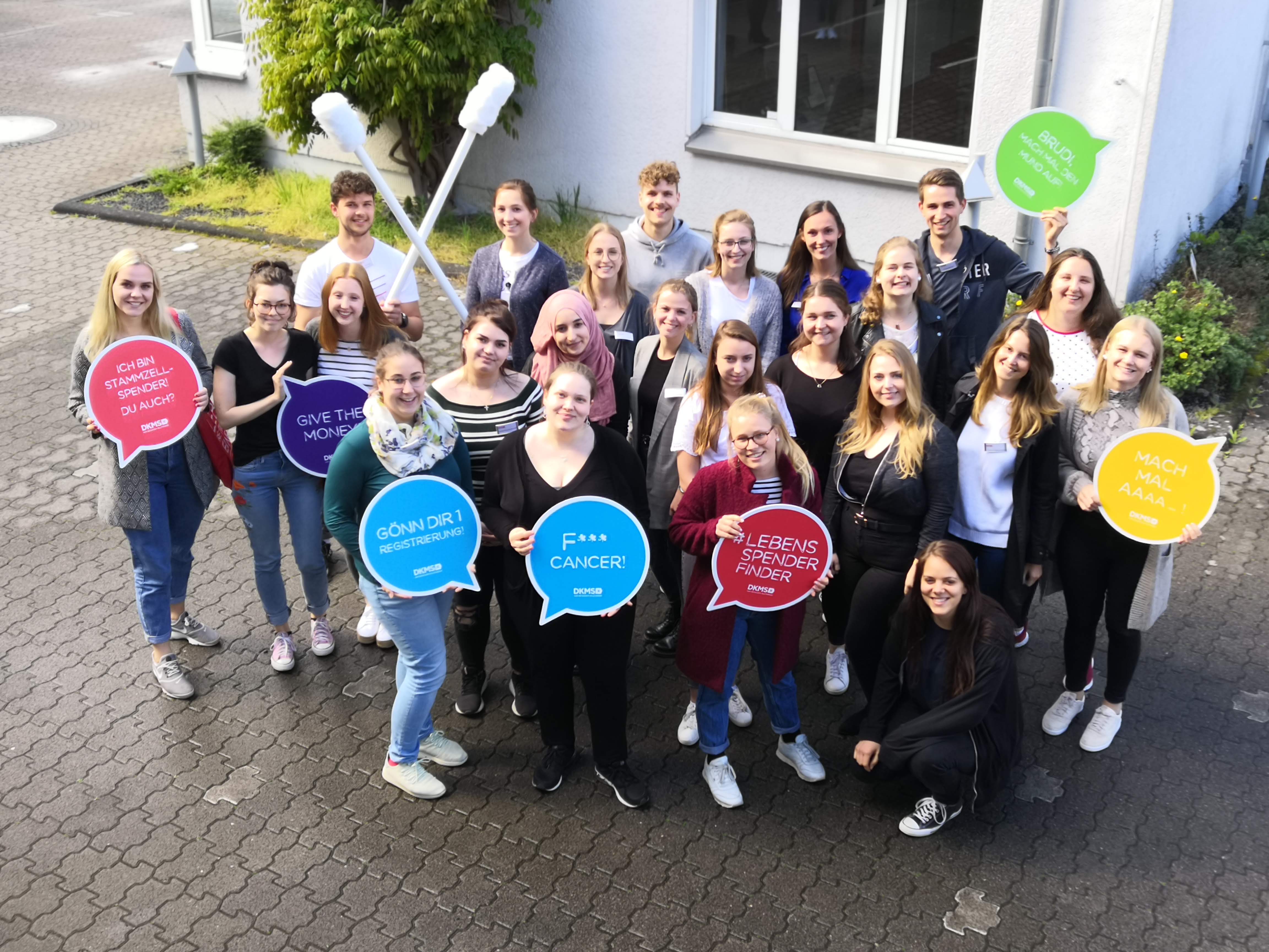 Gruppenfoto DKMS Volunteers