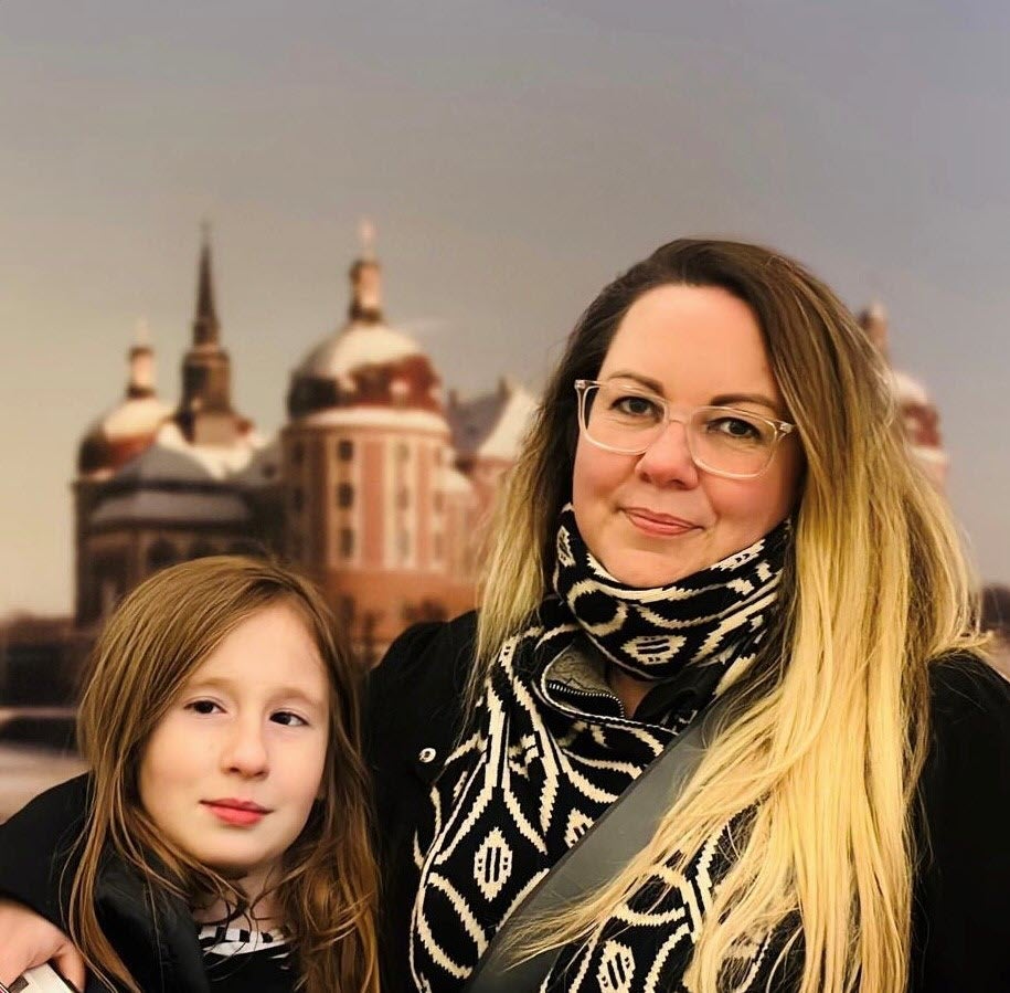 Karolin mit ihrer Tochter 