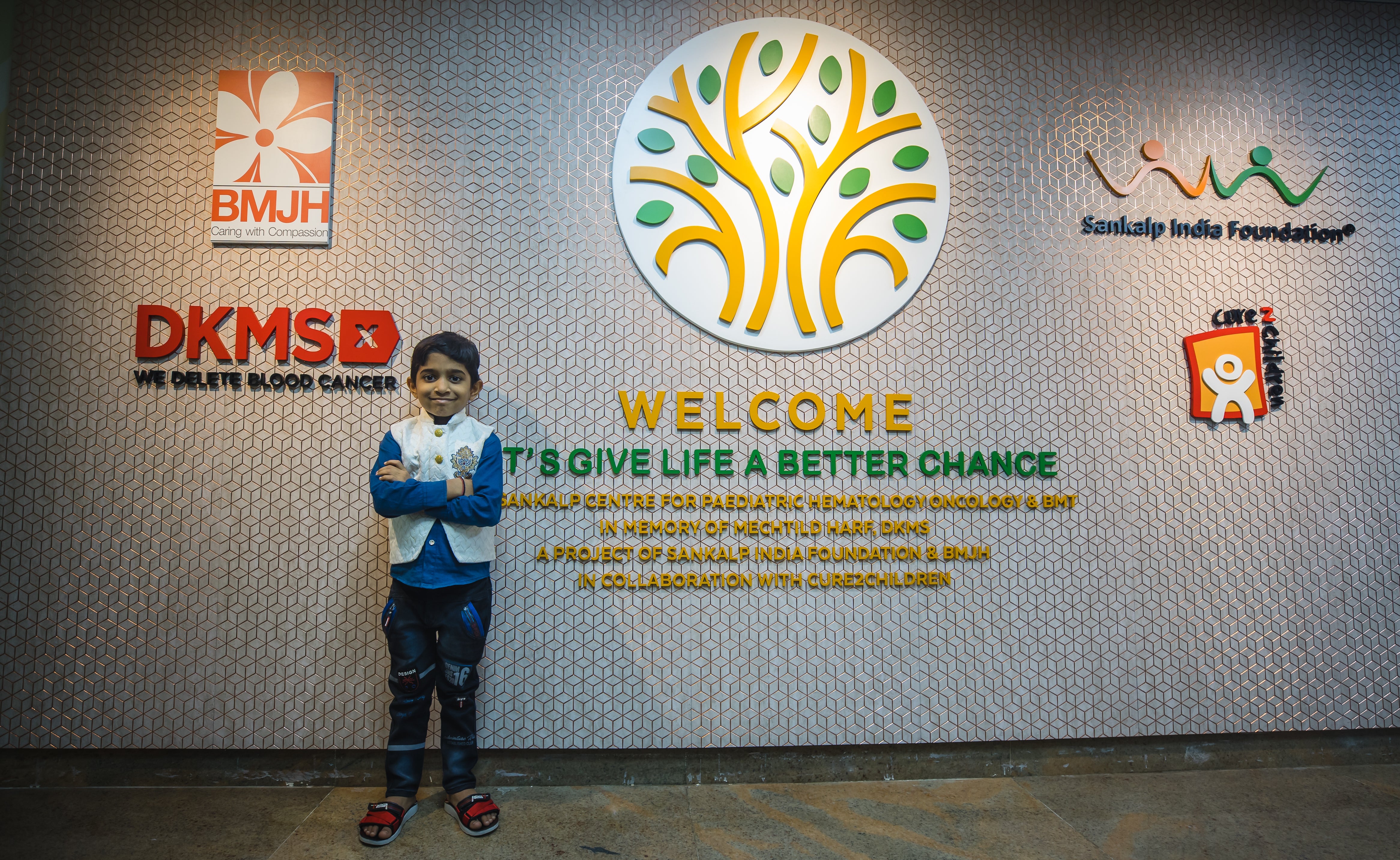 Patient Srinidhi auf der Mechtild Harf Unit