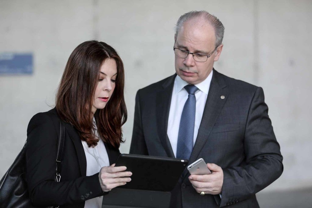 Dr. Georg Kippels (rechts), ordentliches Mitglied im Ausschuss für wirtschaftliche Zusammenarbeit und Entwicklung sowie im Ausschuss für Gesundheit