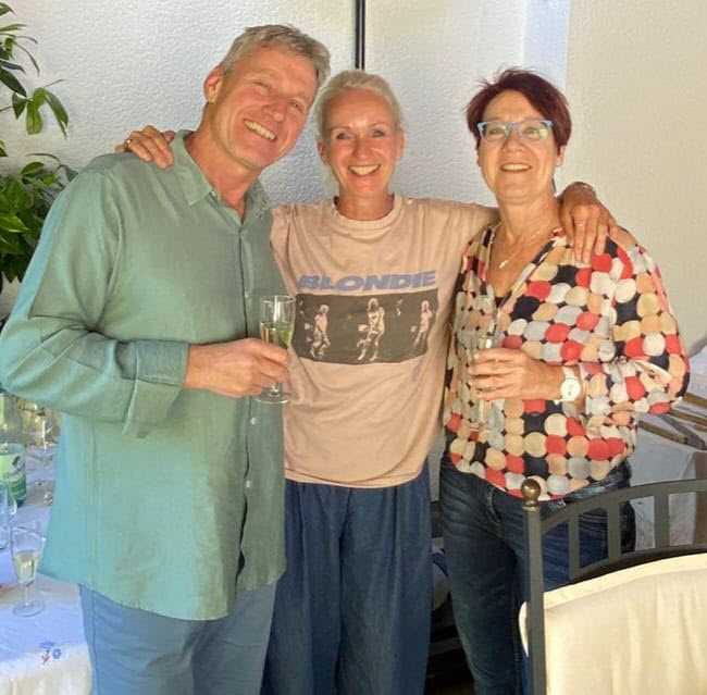 Silke mit ihren beiden Geschwistern 