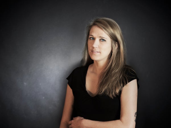 Mara Pfeiffer ist freiberufliche Journalistin und schreibt auch für eine Kinderzeitung. Fotocredit: ® Henrik Winterberg