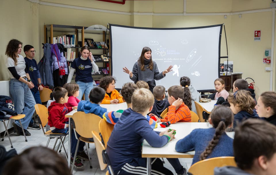 Article card header image