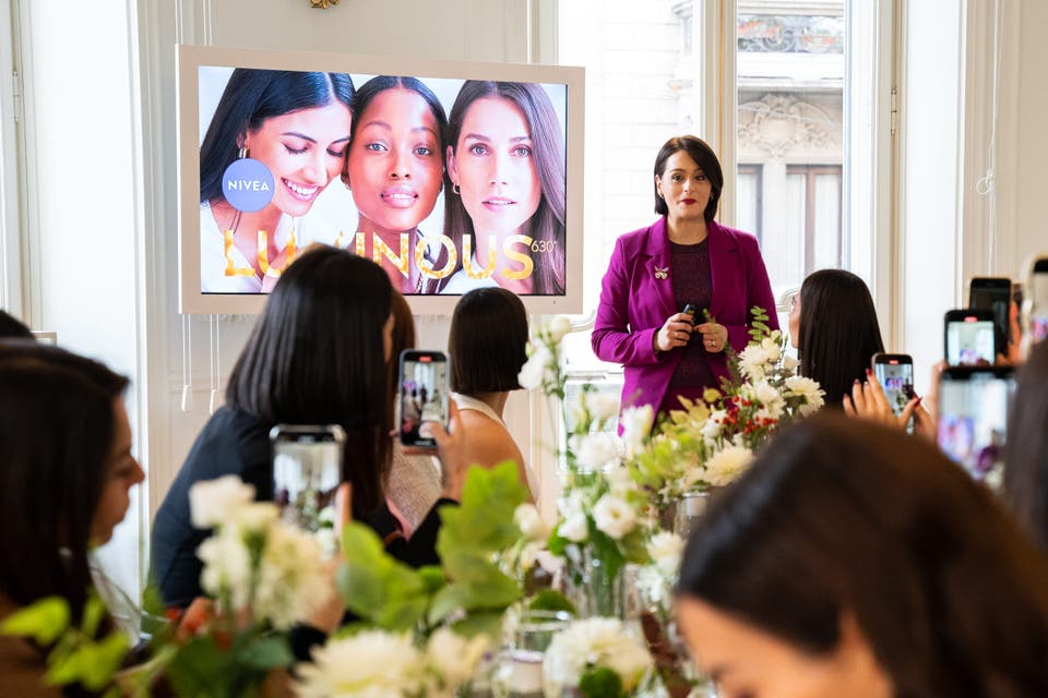 Article card header image