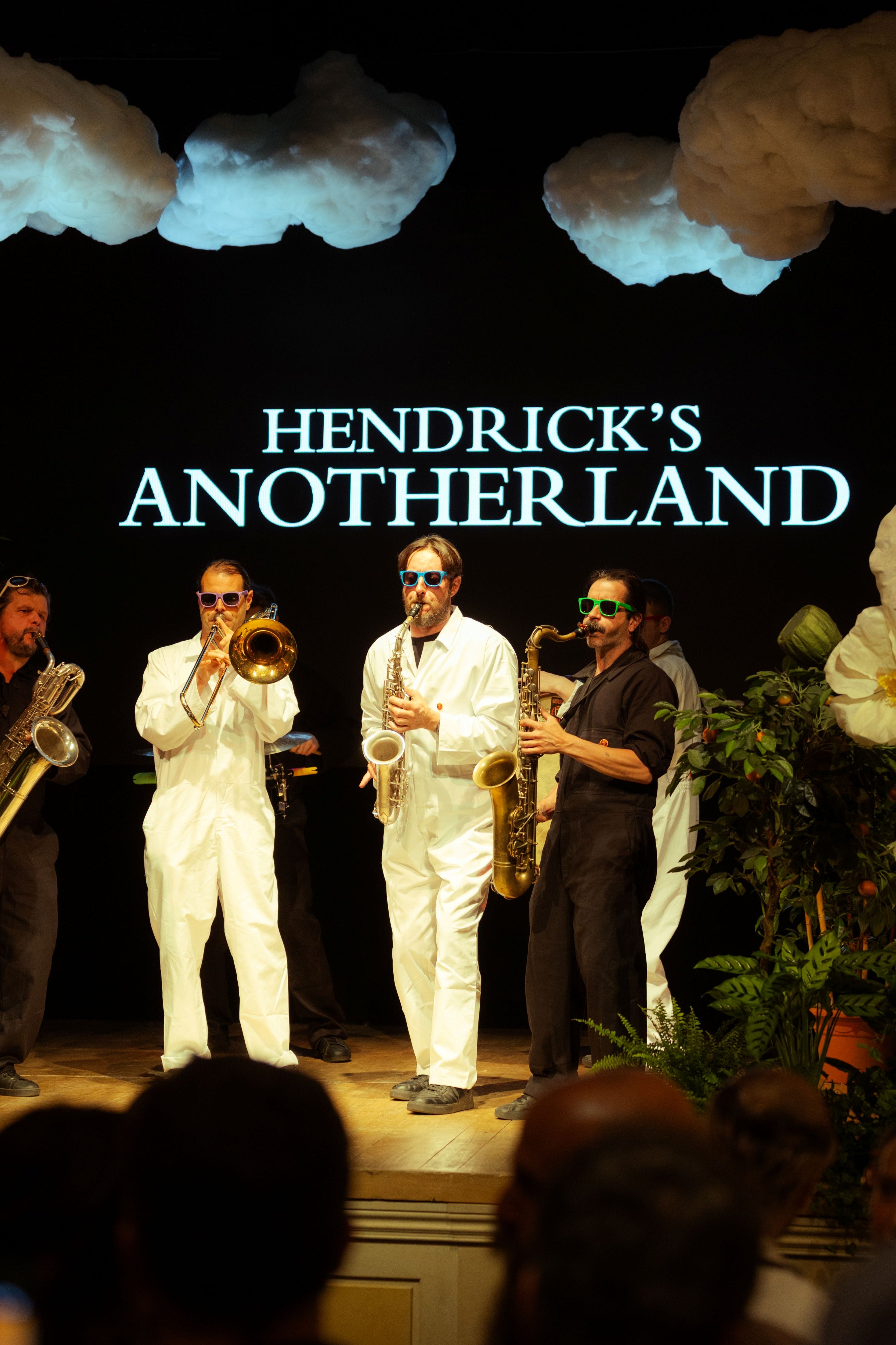 Dentsu Creative firma “Anotherland”: a Milano l’esperienza immersiva per il debutto di Another Hendrick’s in Italia