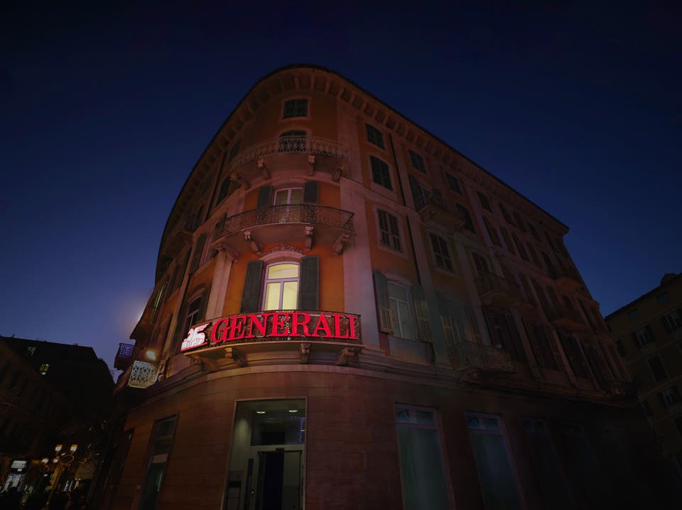 Article card header image