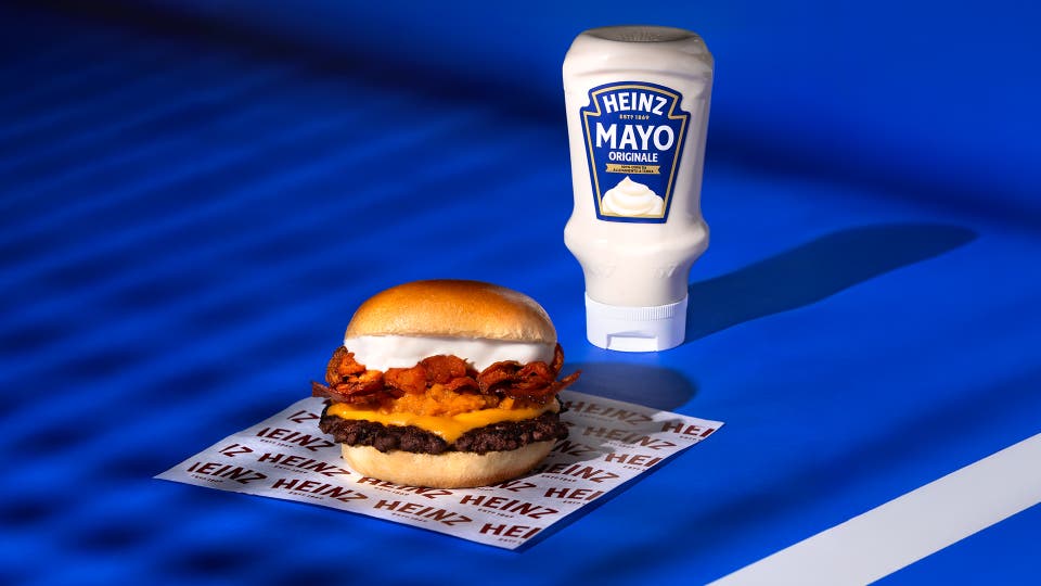 Heinz e dentsu lanciano il Carota Burger, il panino ufficiale dei veri fan della Maionese Heinz e dello sport vissuto in modo irrazionale