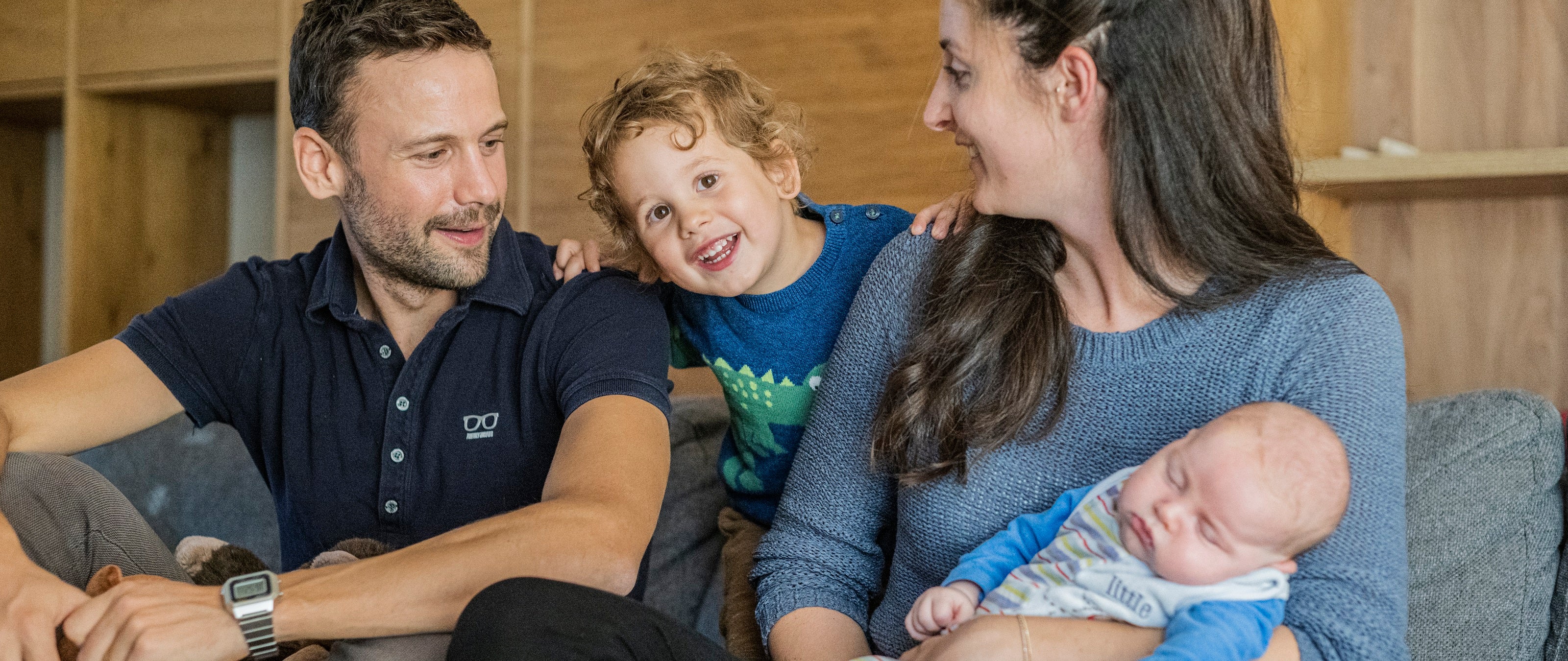 Il settore pubblico eroga una serie di prestazioni in favore alle famiglie.