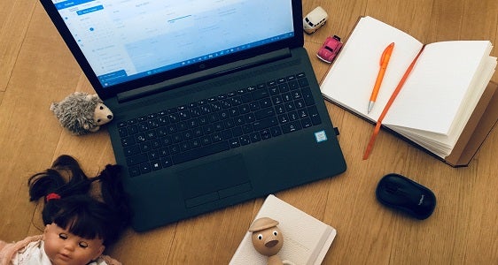 Familie und Beruf, Pflege und Kinderbetreuung           
