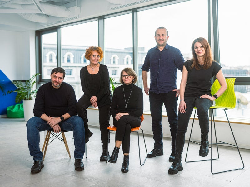 Article card header image