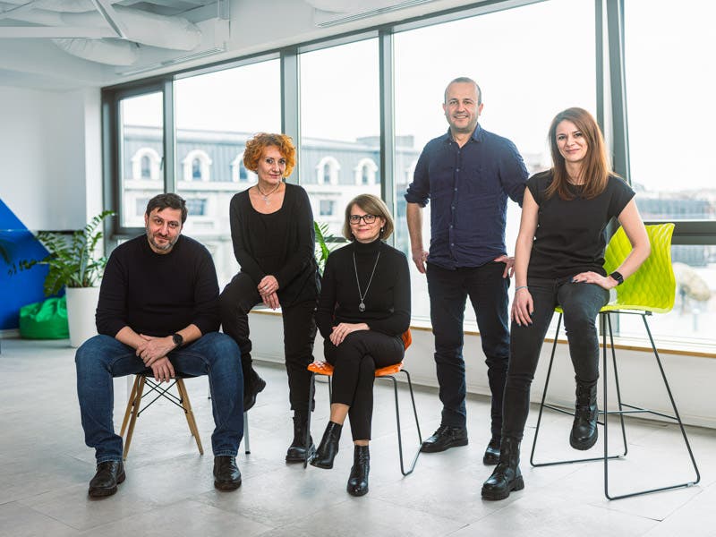 Article card header image