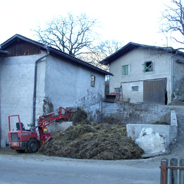 Fotogallery Beispiele nicht geeigneter Lagerstätten für Wirtschaftsdünger 