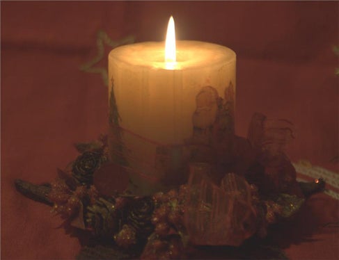 Weihnachtskerze (Foto: Landesagentur für Umwelt)