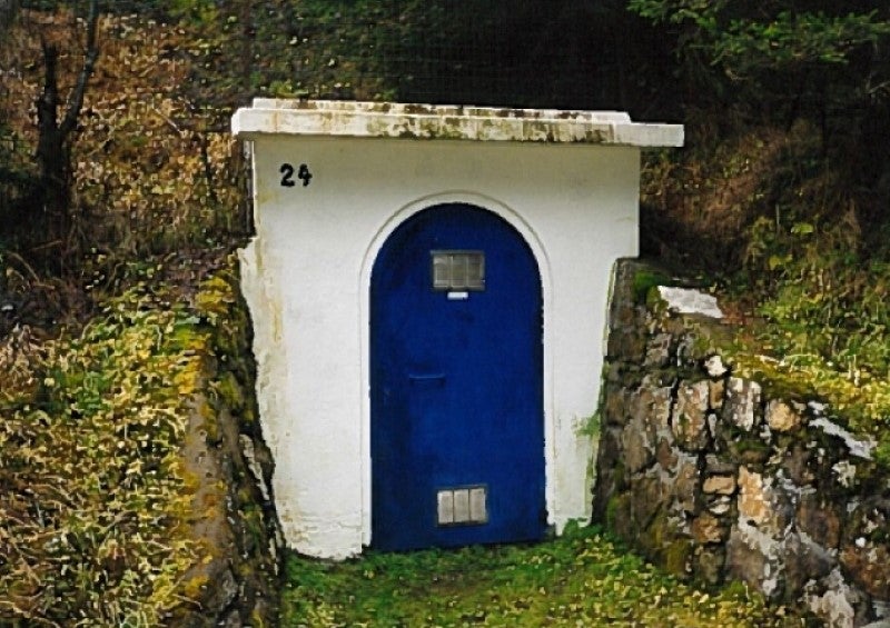 Bagni dell'Orso - Una delle captazioni (Foto: Agenzia provinciale per l'ambiente e la tutela del clima, Uff. Gestione sostenibile delle risorse idriche, 1999)
