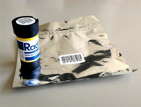 Dosimeter zur Bestimmung der Radonkonzentration (Foto: Landesagentur für Umwelt und Klimaschutz)