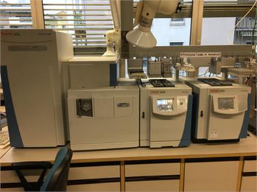 Strumentazione analitica all’avanguardia per l’analisi di inchiostri per tatuaggi in dotazione al Laboratorio Analisi alimenti e sicurezza dei prodotti dell’Agenzia provinciale per l’ambiente di Bolzano (Foto: Appa Bolzano)