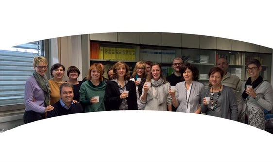 Il “gruppo web”; dell’Agenzia festeggia la messa online del nuovo portale (Foto: Agenzia provinciale per l’ambiente, E. Bucher, 2016)