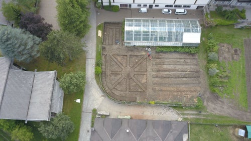Neugestalteter Schaugarten an der FS Salern