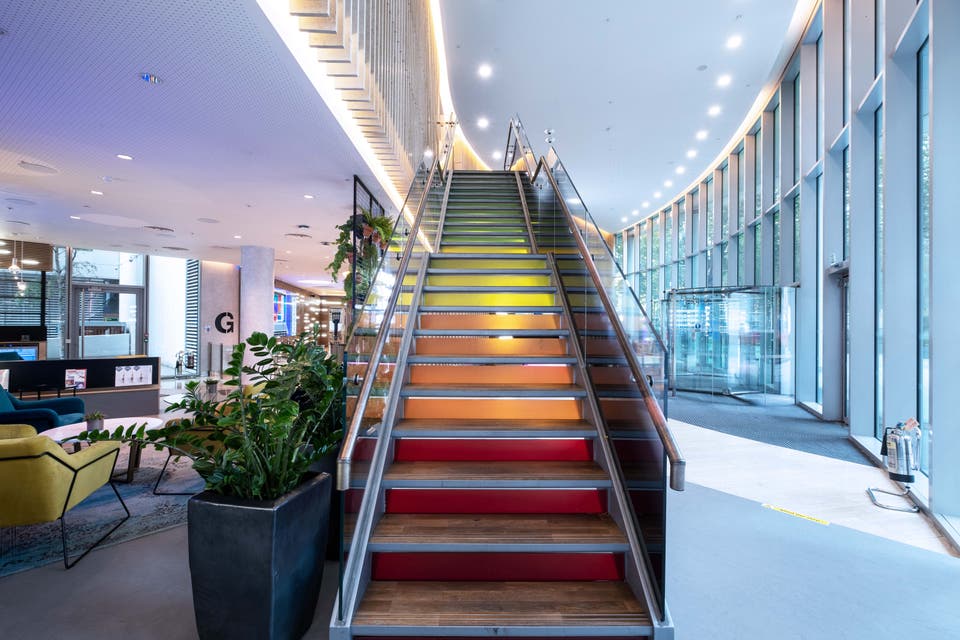 Article card header image