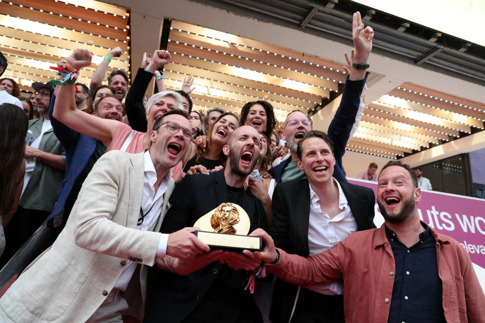 Article card header image