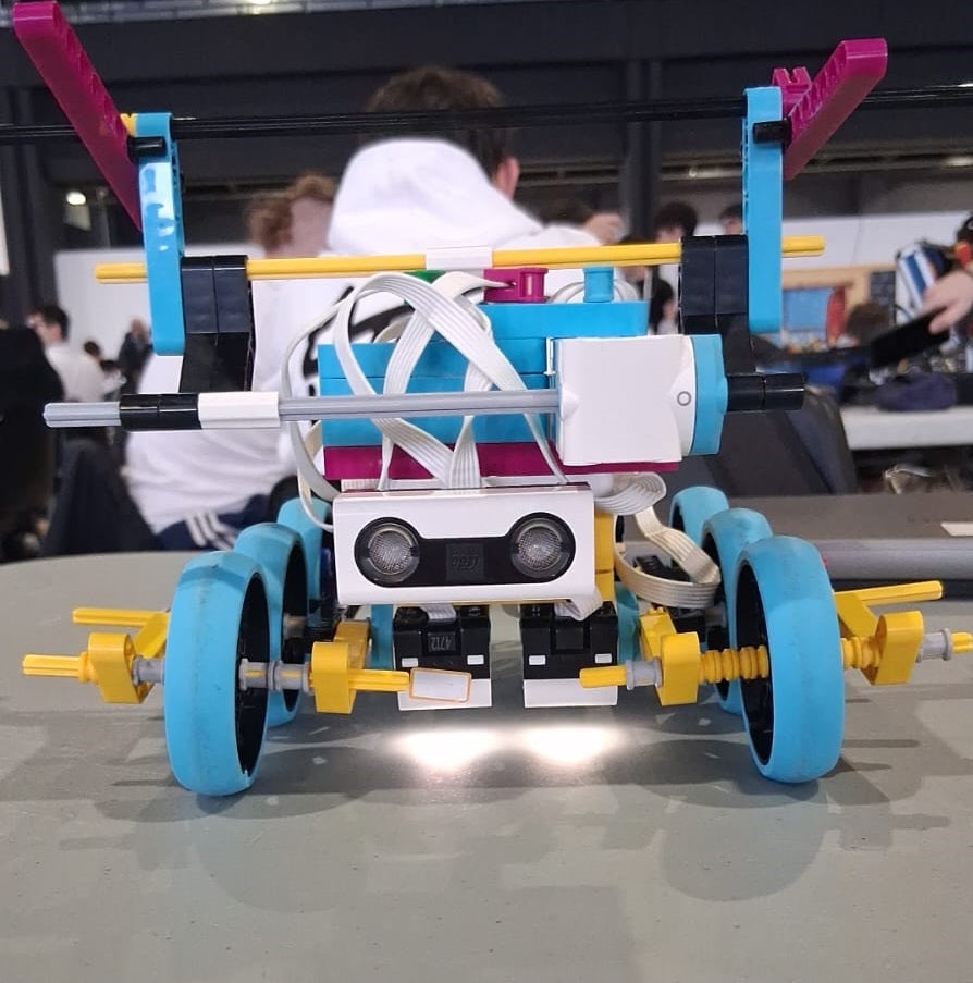 Gli studenti di Galilei e IC Laives hanno partecipato all'edizione 2026 di RoboCup Junior