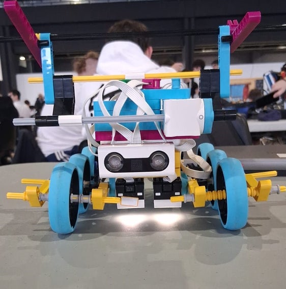 Gli studenti di Galilei e IC Laives hanno partecipato all'edizione 2026 di RoboCup Junior