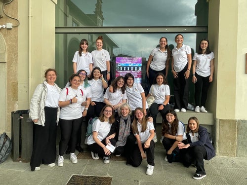 Foto di gruppo del coro giovanile (Foto: Vivaldi)