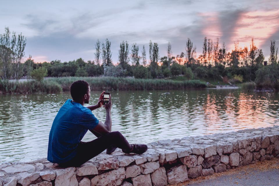 Article card header image