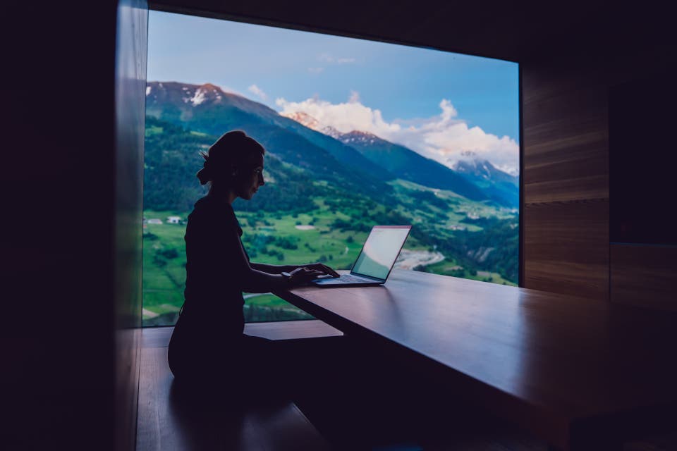 Article card header image