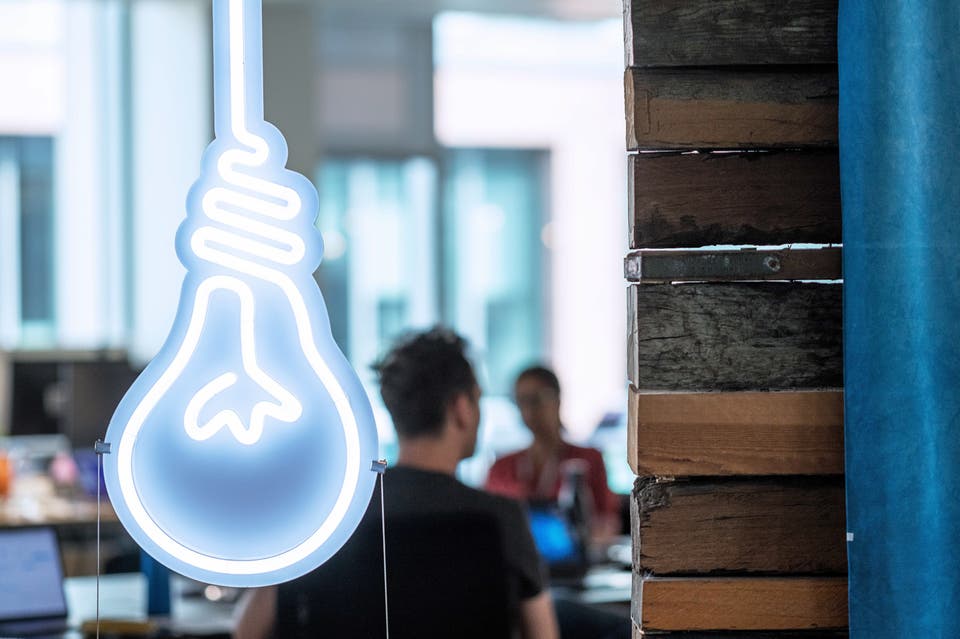 Article card header image