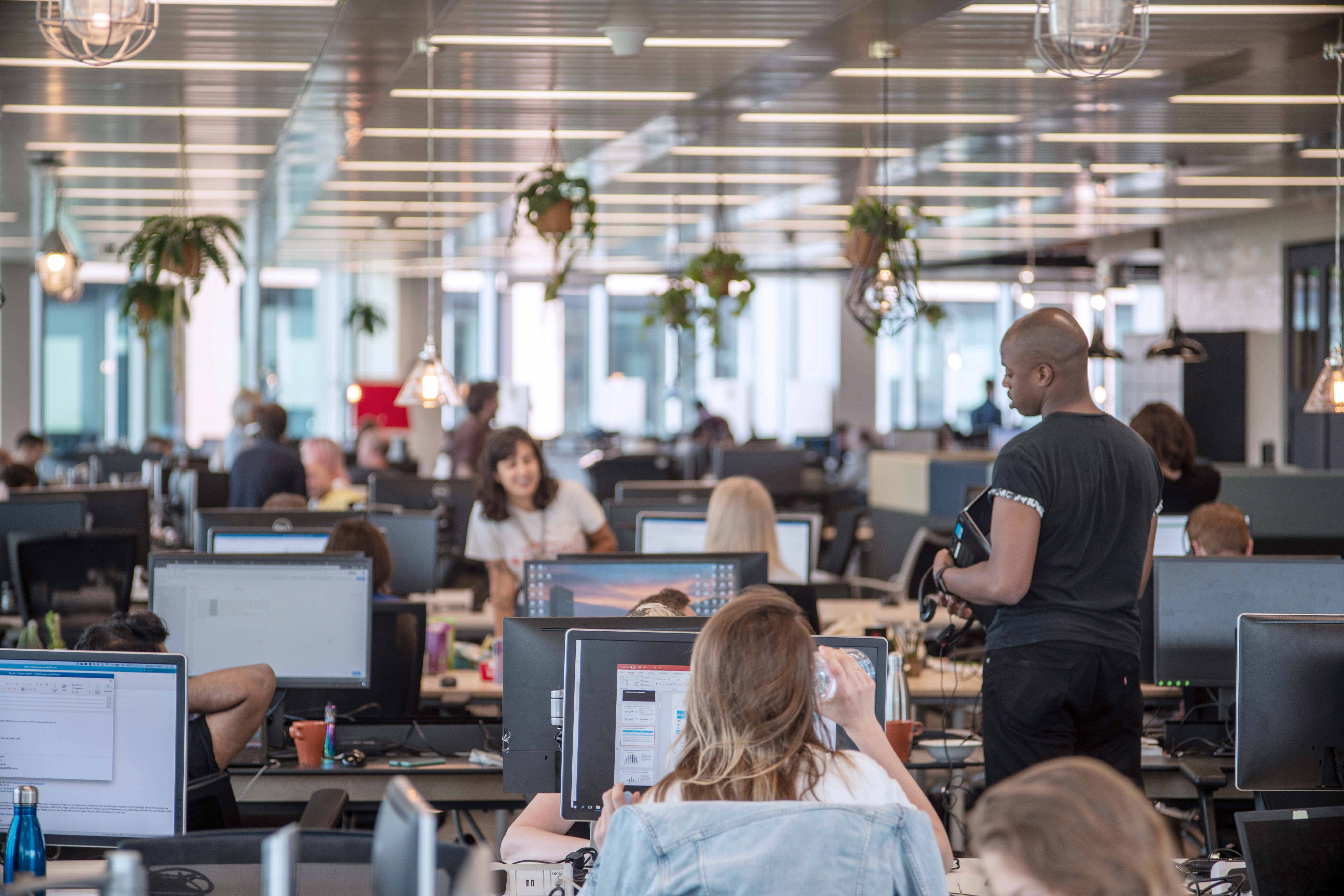 Stian Giskeødegård er ny Business Development Director i dentsu