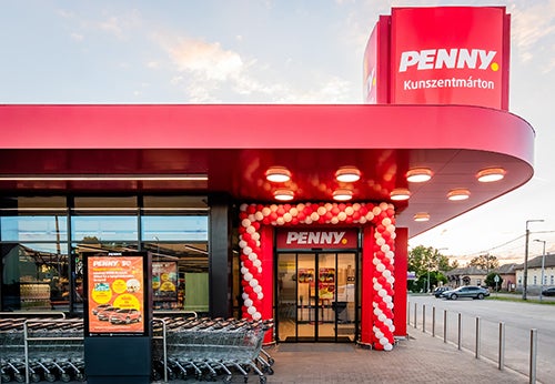 Megújult üzlettel várja a vásárlókat a PENNY Kunszentmártonon