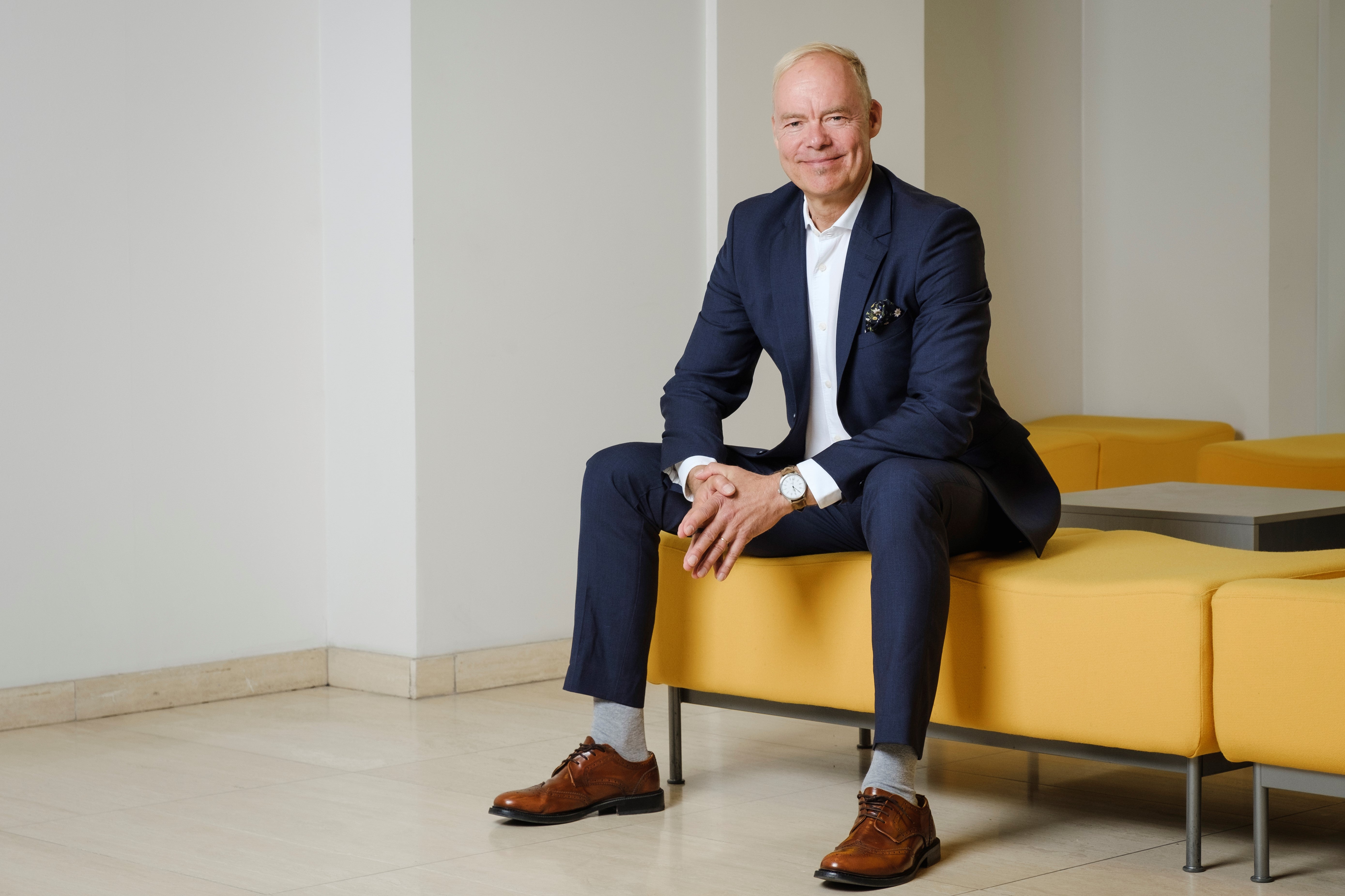 Dentsu Aegis Networkin toimitusjohtaja marraskuusta 2019 alkaen on eMBA Pauli Aalto-Setälä. 