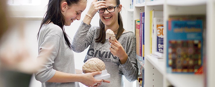 Unsere Schülerinnen haben gut lachen