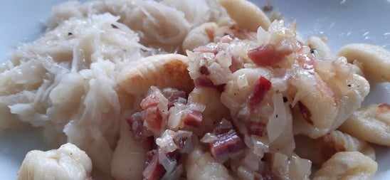 Schupfnudeln mit Speck-Zwiebel-Butter | News Schupfnudeln mit Speck-Zwiebel-Butter | News