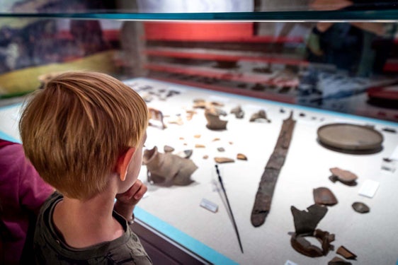 VUSEUM - Il Museo della Val Venosta, reperti archeologici. Foto Jonas Marseiler