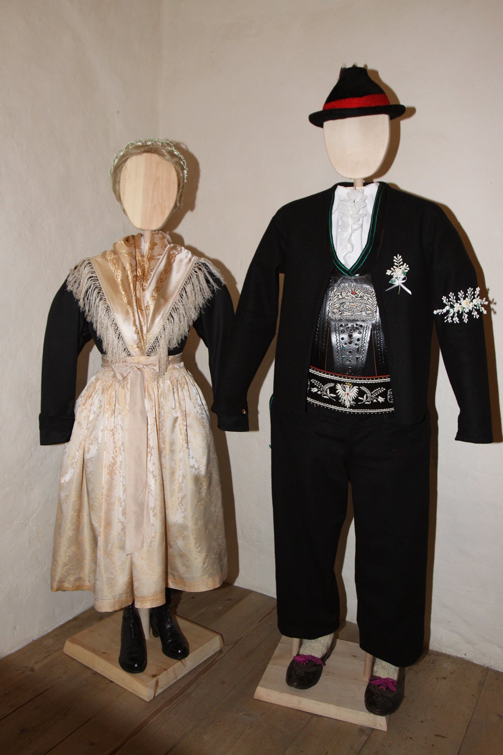 Rohrerhaus, costumi tradizionali della Val Sarentino. Foto Rohrerhaus
