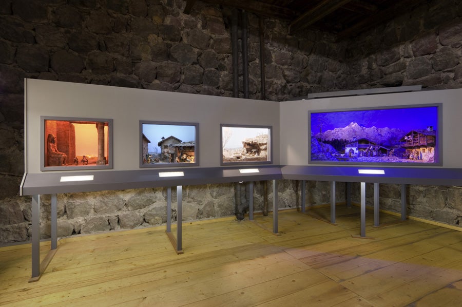 Collezione di presepi del Convento Muri Gries. Foto Ludwig Thalheimer