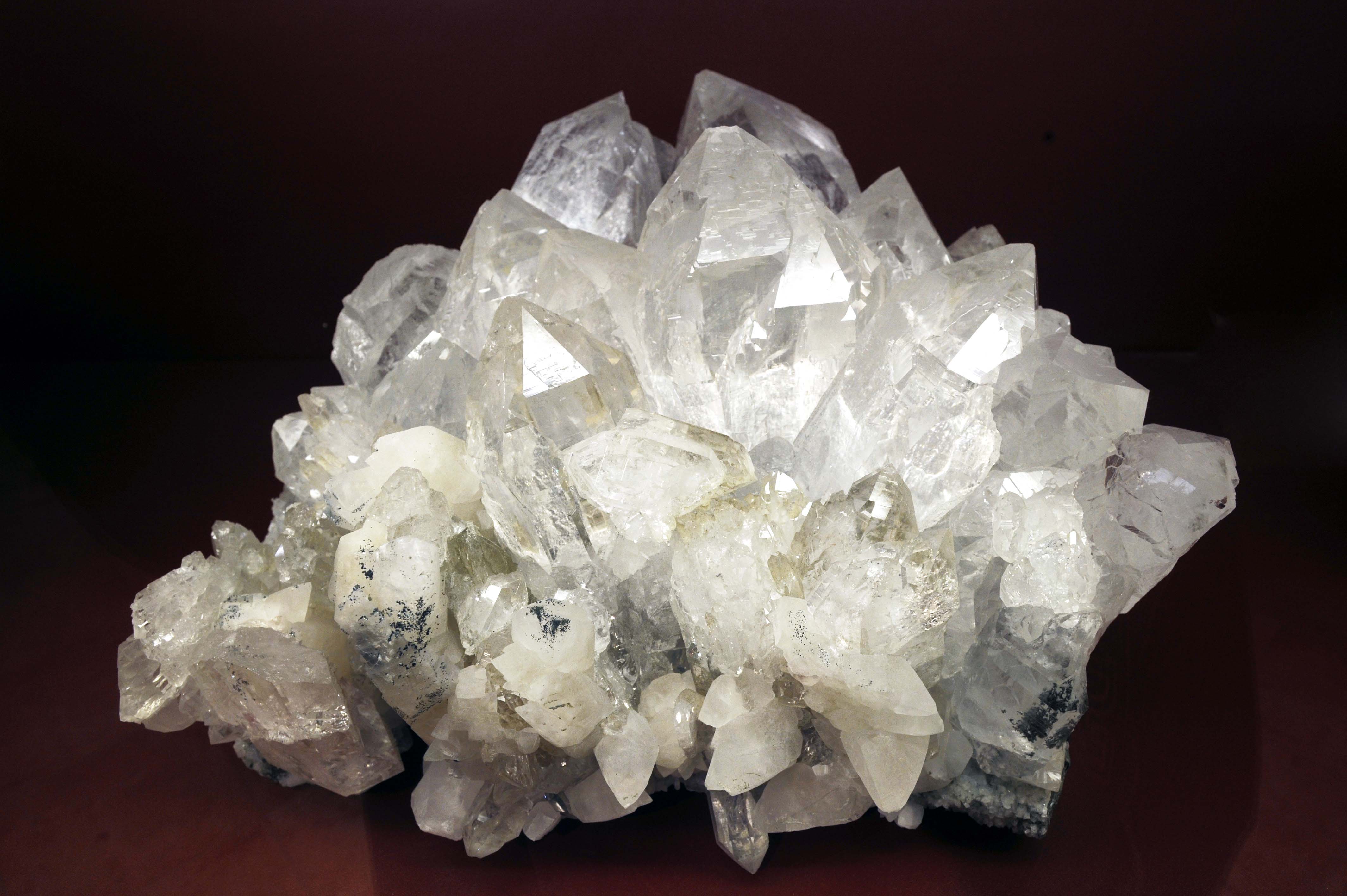 Quarzo. Foto Museo mineralogico Kirchler